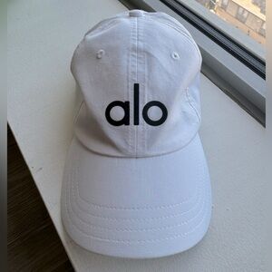 ALO Yoga Performance Off-Duty Cap
